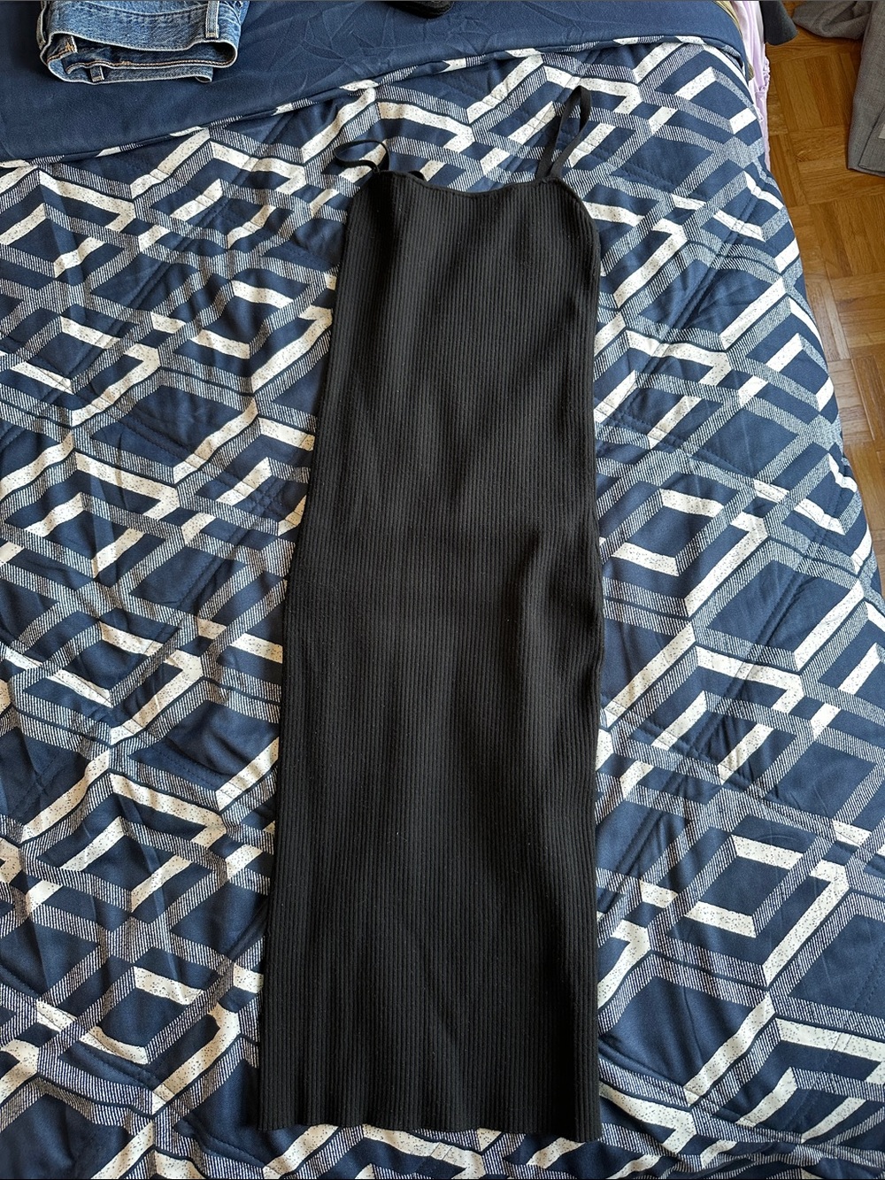 WILFRED SMALL BLACK RIBBED BODY-CON DRESS